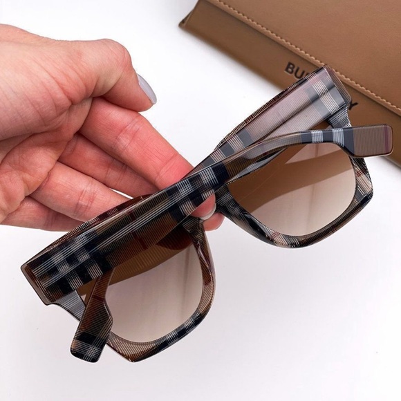 Authentic NEW BURBERRY BE4364 3967/13 WOMEN'S
SUNGLASSES B 4364 - Picture 15 of 16